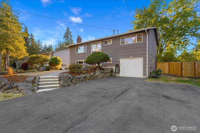 Property photo for 22704 38th Avenue W, Mountlake Terrace photo 3