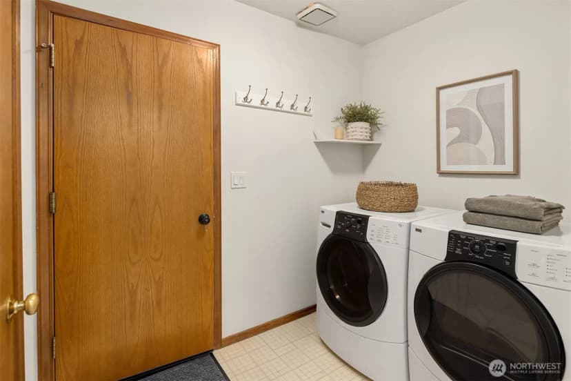 Property photo for 18439 146th Avenue Ne, Woodinville photo 31