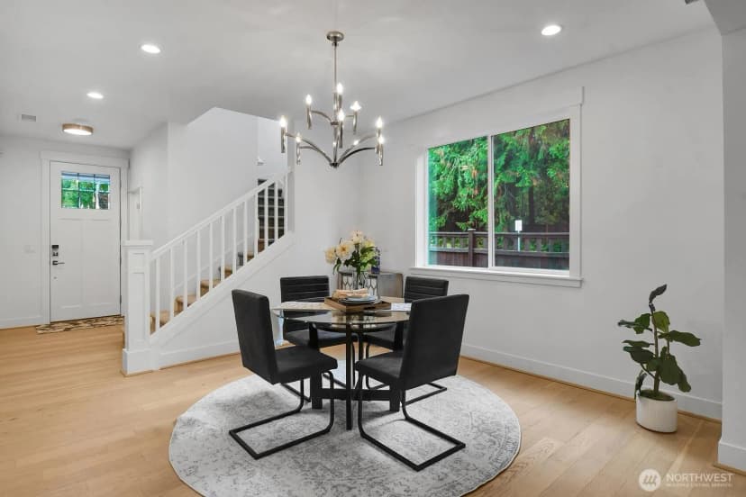 Property photo for 1413 239th Avenue Ne, Sammamish photo 6