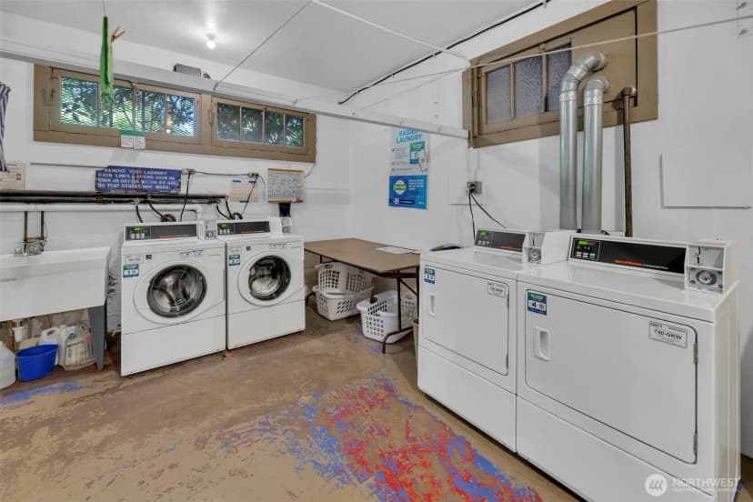 Property photo for 1605 E Olive Street #208, Seattle photo 23
