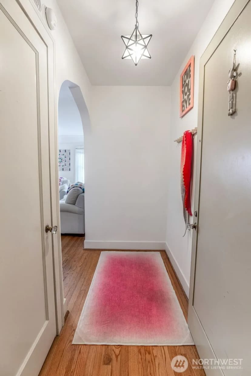Property photo for 1605 E Olive Street #208, Seattle photo 19