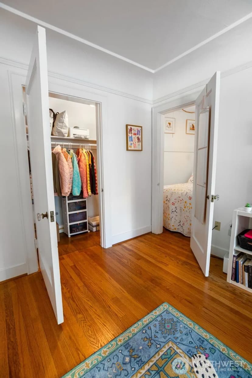 Property photo for 1605 E Olive Street #208, Seattle photo 16