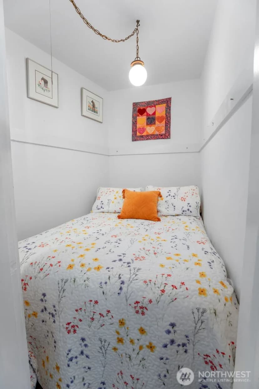 Property photo for 1605 E Olive Street #208, Seattle photo 14