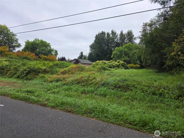 Property photo for 1003 12th Avenue Sw, Puyallup