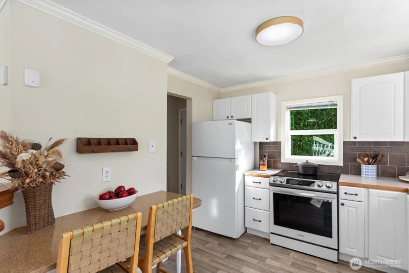 Property photo for 3610 Sw Kenyon Street, Seattle photo 14