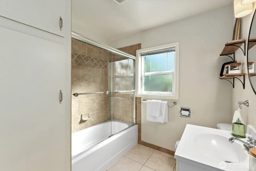 Property photo for 3610 Sw Kenyon Street, Seattle photo 23
