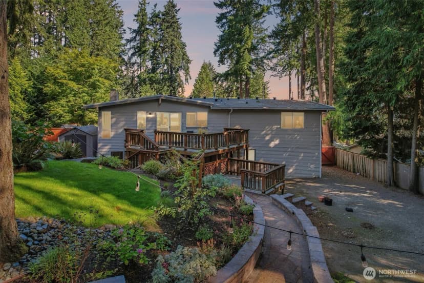 Property photo for 16217 Se 42nd Place, Bellevue photo 37