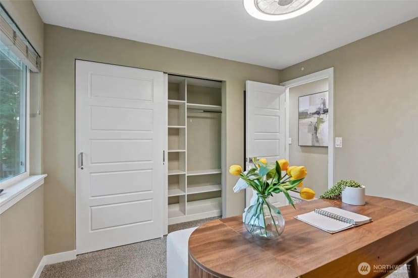 Property photo for 16217 Se 42nd Place, Bellevue photo 9