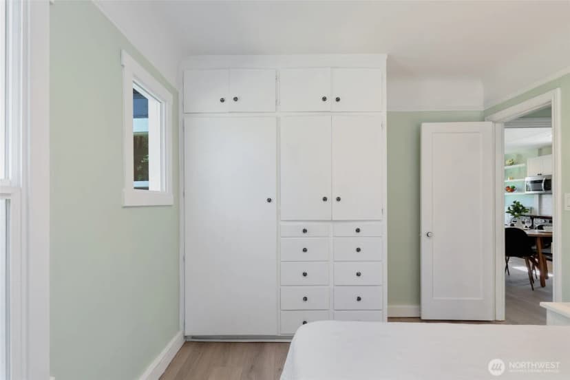 Property photo for 13222 37th Avenue S, Tukwila photo 17