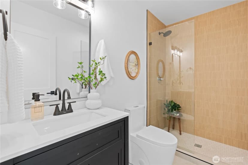 Property photo for 1718 25th Avenue S, Seattle photo 23