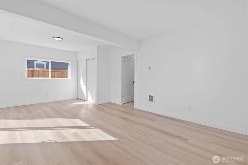 Property photo for 1718 25th Avenue S, Seattle photo 24