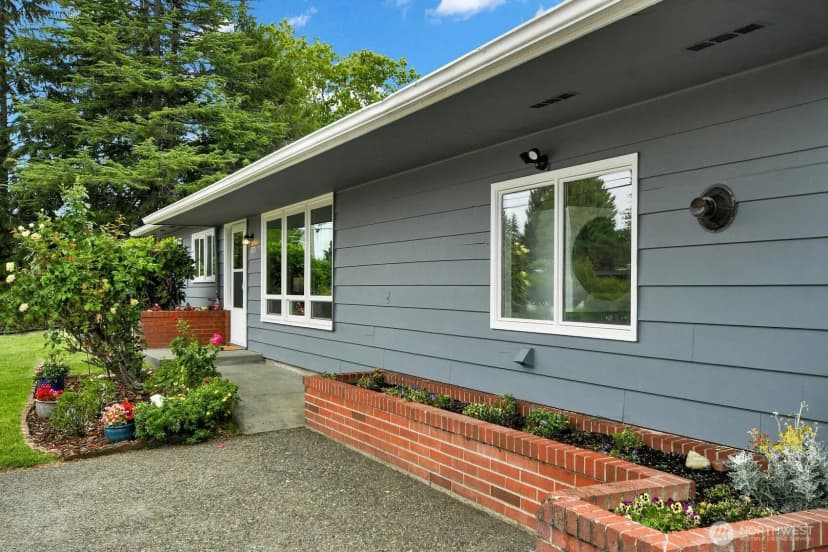 Property photo for 1321 N Skyline Drive, Tacoma photo 24