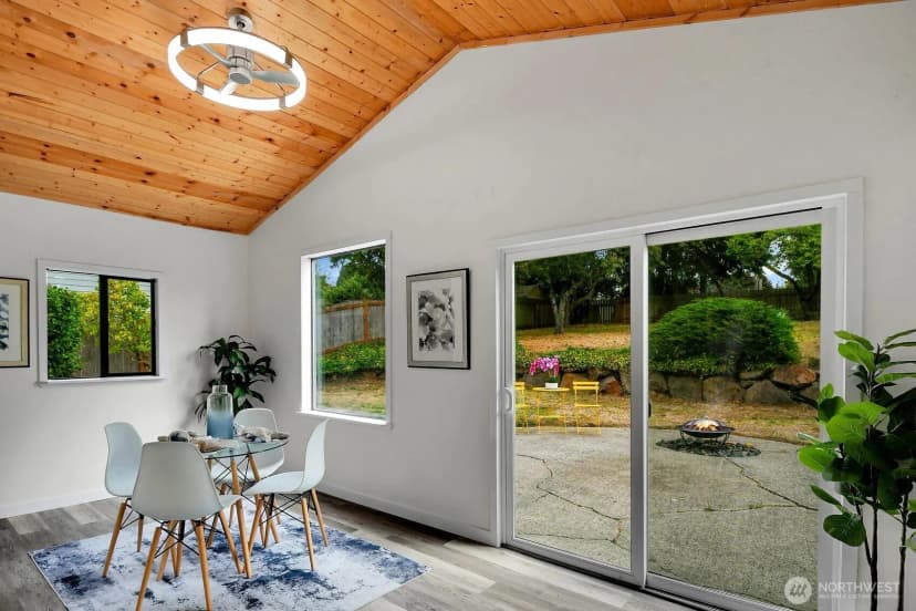 Property photo for 1321 N Skyline Drive, Tacoma photo 14