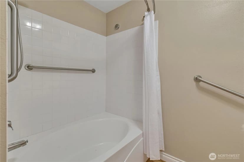 Property photo for 5121 S 234th Street #42-4, Kent photo 18