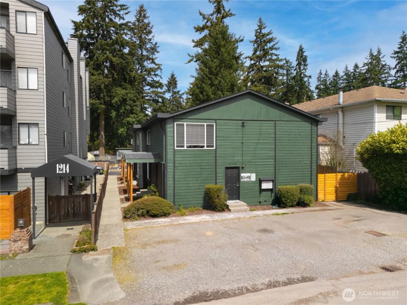 Property photo for 1220 N 137th Street #3, Seattle photo 18