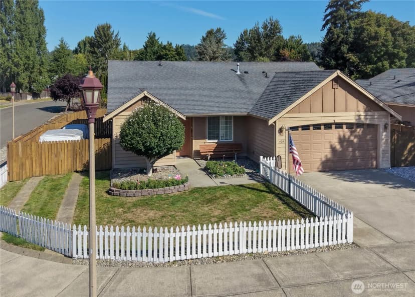 Property photo for 409 Balmer Street Sw, Orting
