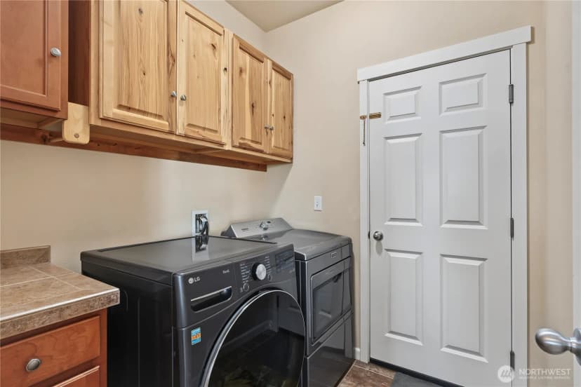 Property photo for 409 Balmer Street Sw, Orting photo 10