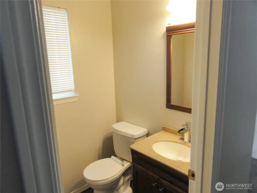 Property photo for 34231 31st Avenue Sw, Federal Way photo 8