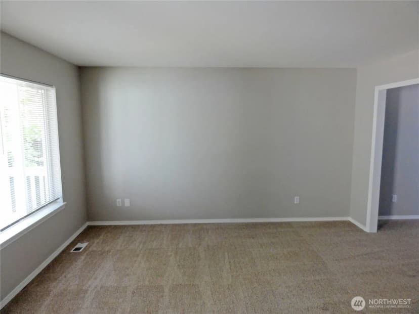 Property photo for 34231 31st Avenue Sw, Federal Way photo 3
