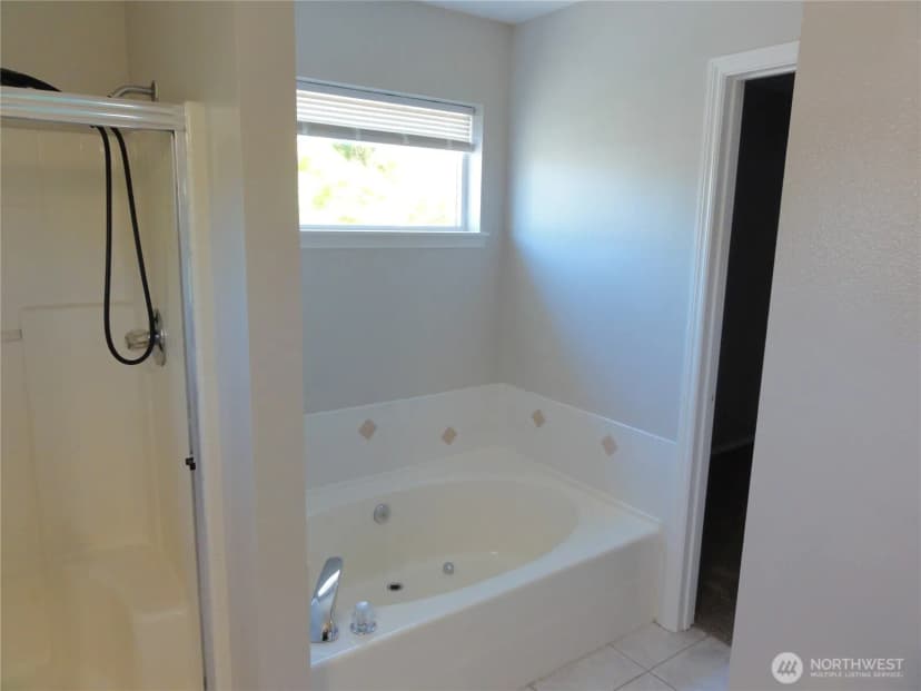 Property photo for 34231 31st Avenue Sw, Federal Way photo 12
