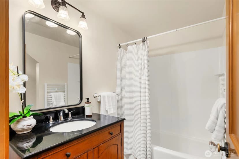 Property photo for 7183 Ne Eagle Harbor Drive Ne, Bainbridge Island photo 29