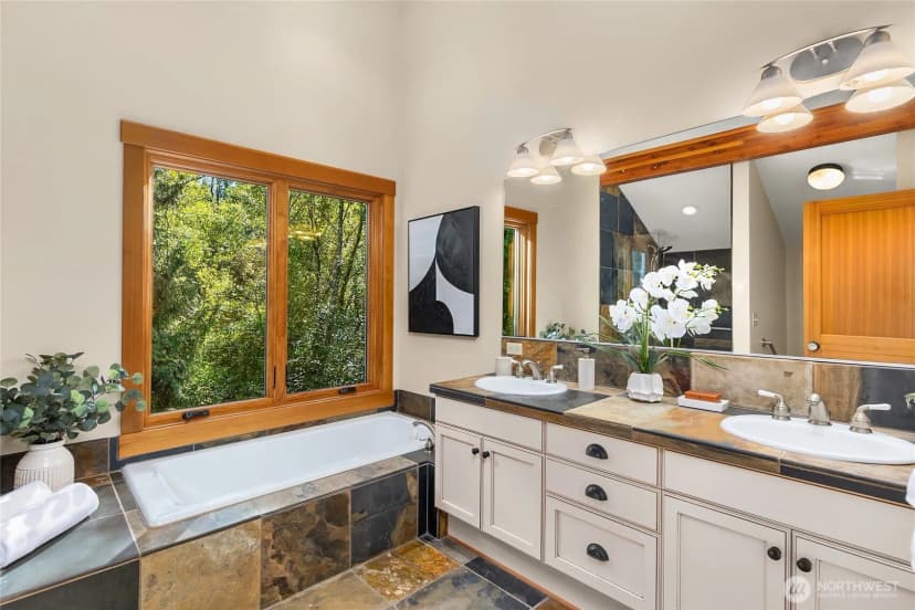 Property photo for 7183 Ne Eagle Harbor Drive Ne, Bainbridge Island photo 24