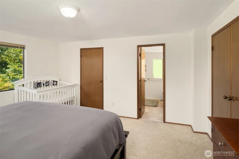 Property photo for 19516 Se 23rd Street, Sammamish photo 12