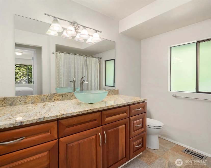 Property photo for 19516 Se 23rd Street, Sammamish photo 15