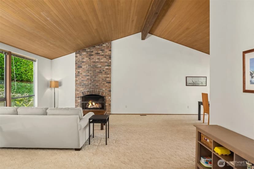 Property photo for 19516 Se 23rd Street, Sammamish photo 2