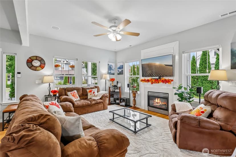 Property photo for 18052 W Columbia Street, Monroe photo 5
