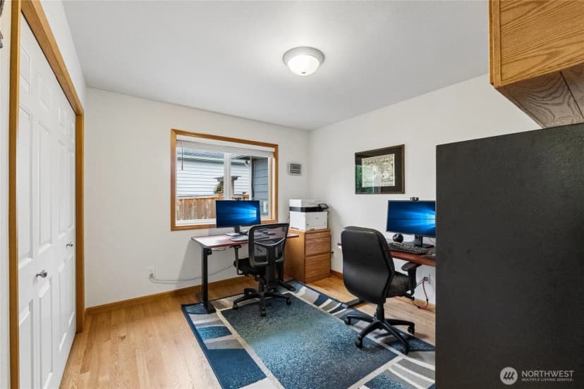 Property photo for 5718 Hillpointe Circle, Lynnwood photo 16
