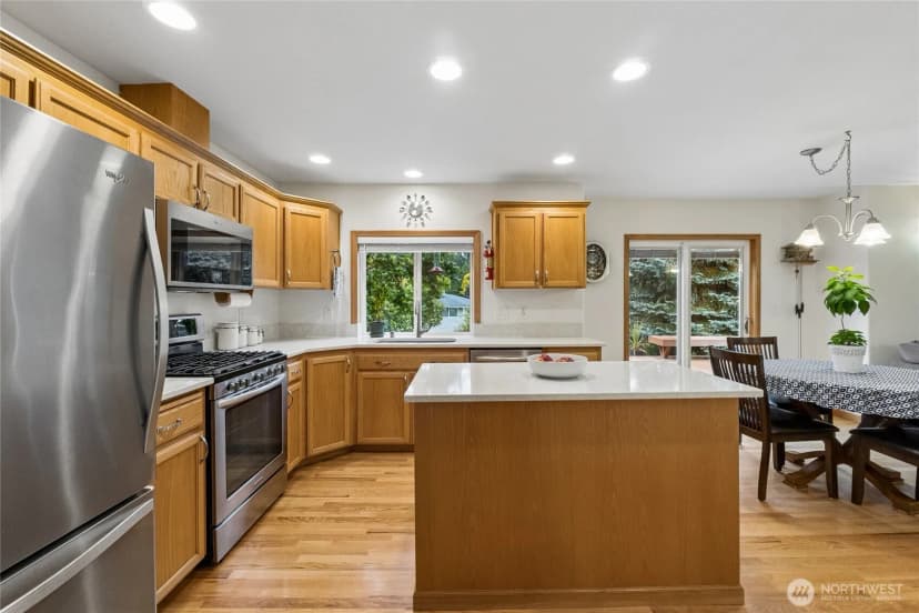 Property photo for 5718 Hillpointe Circle, Lynnwood photo 10