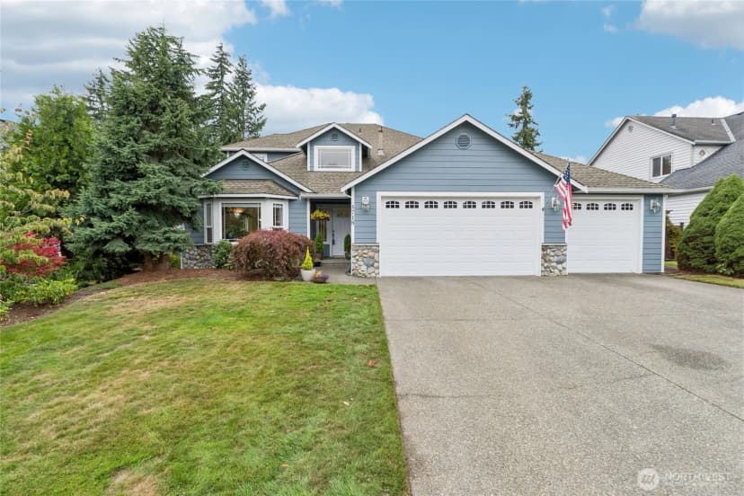 Property photo for 5718 Hillpointe Circle, Lynnwood photo 2