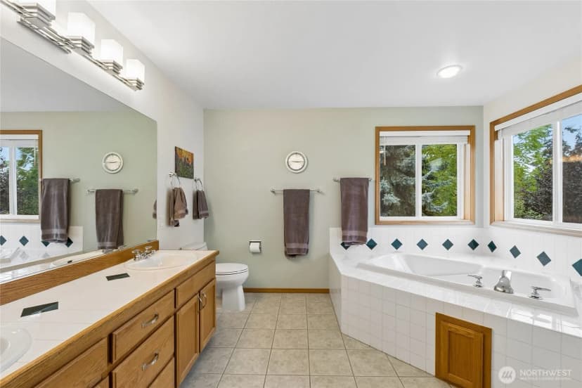 Property photo for 5718 Hillpointe Circle, Lynnwood photo 22