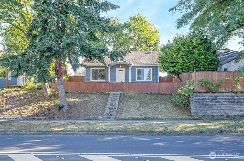 Property photo for 5210 N 46th Street, Tacoma photo 2