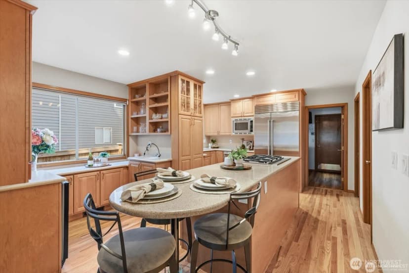 Property photo for 4649 244th Place Se, Sammamish photo 16