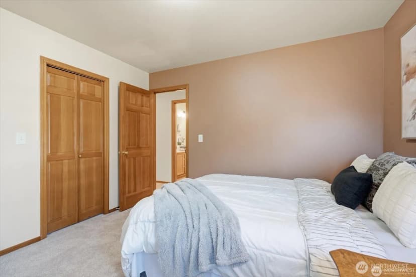 Property photo for 4649 244th Place Se, Sammamish photo 34