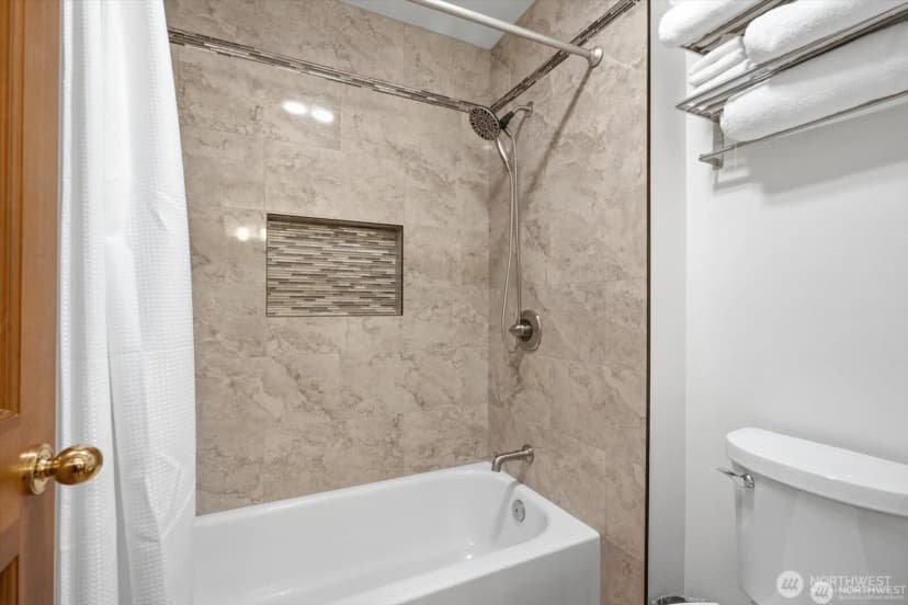 Property photo for 4649 244th Place Se, Sammamish photo 38