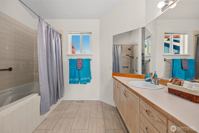 Property photo for 22619 4th Avenue W #103, Bothell photo 16