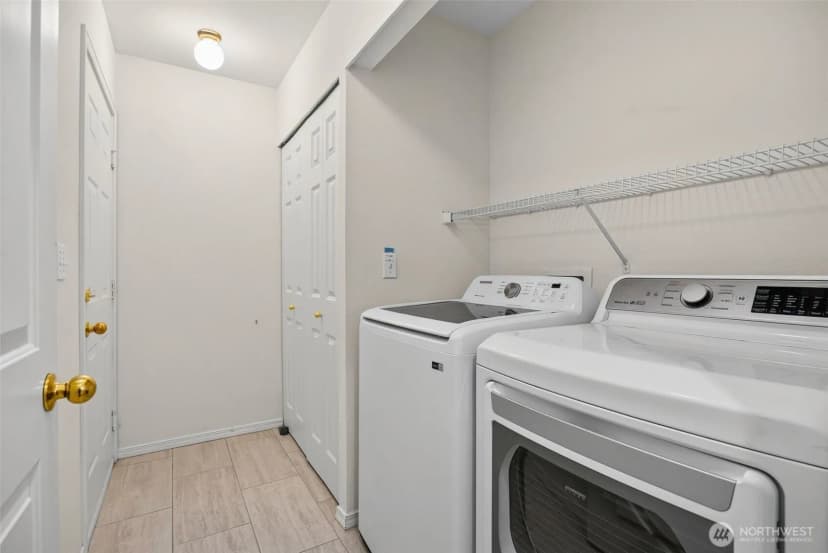 Property photo for 22619 4th Avenue W #103, Bothell photo 20