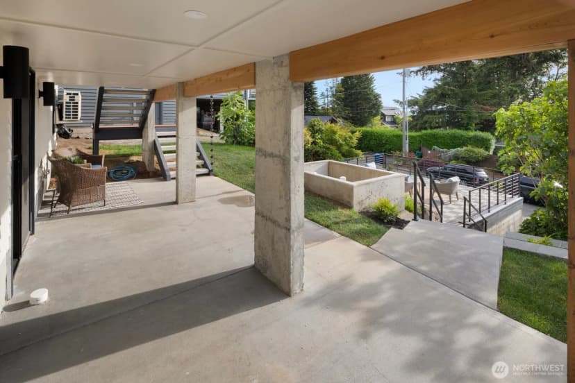 Property photo for 7602 44th Avenue Sw, Seattle photo 29