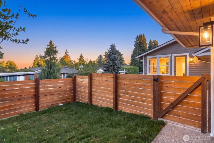 Property photo for 13321 Third Avenue Ne #d, Seattle photo 32