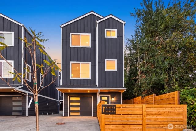 Property photo for 13321 Third Avenue Ne #d, Seattle