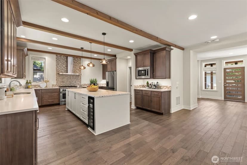 Property photo for 1711 4th St, Kirkland photo 7