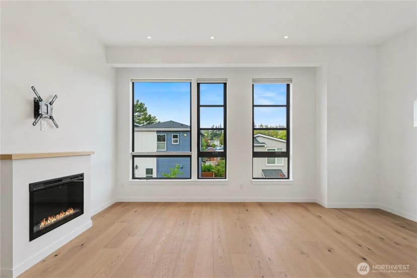 Property photo for 2609 31st Avenue W #a, Seattle photo 9