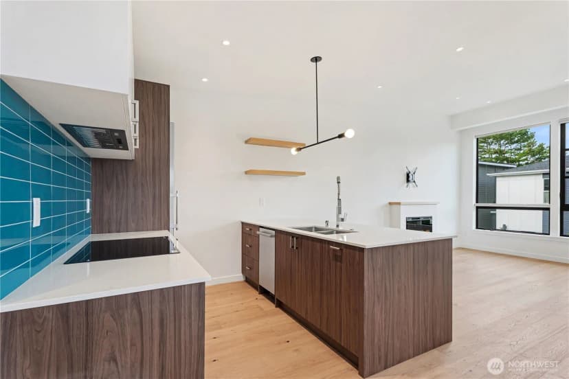 Property photo for 2609 31st Avenue W #a, Seattle photo 16