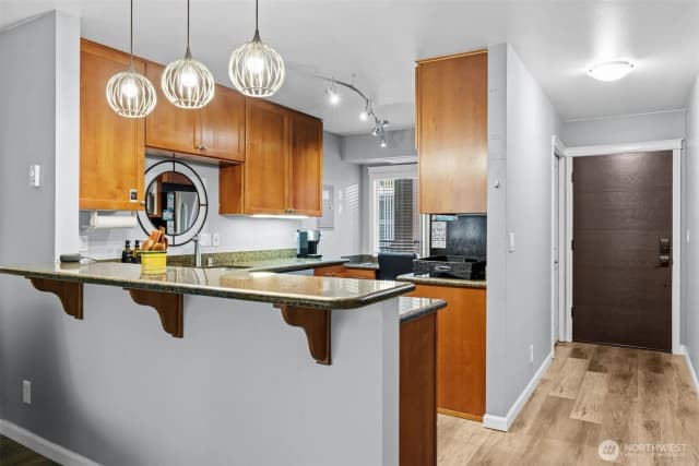 Property photo for 130 105th Avenue Se #219, Bellevue photo 4