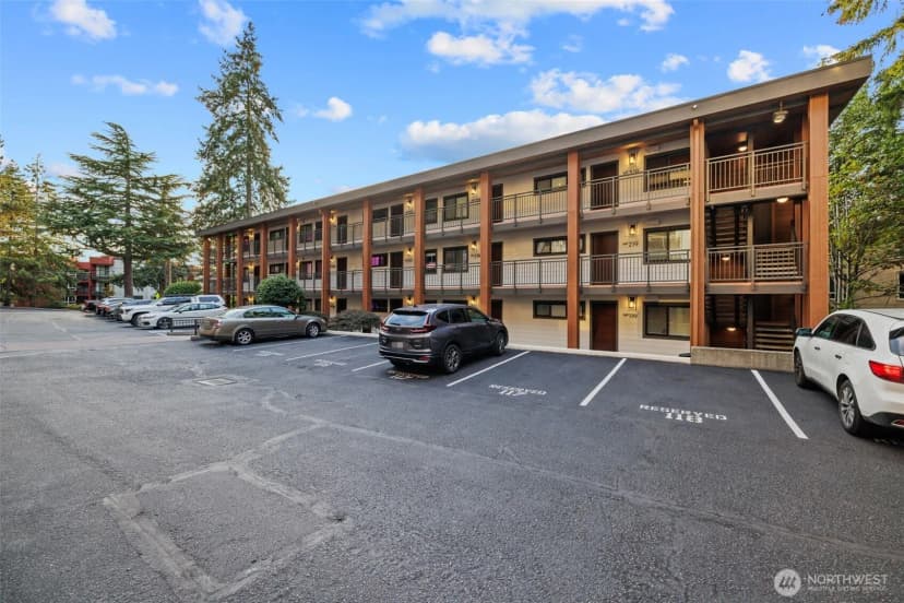 Property photo for 130 105th Avenue Se #219, Bellevue