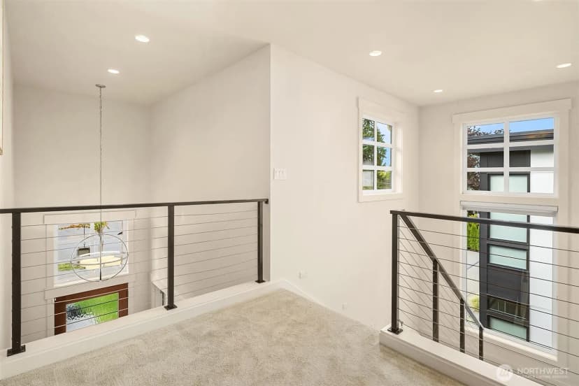 Property photo for 11210 Ne 60th Street, Kirkland photo 19