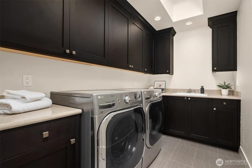 Property photo for 11210 Ne 60th Street, Kirkland photo 33